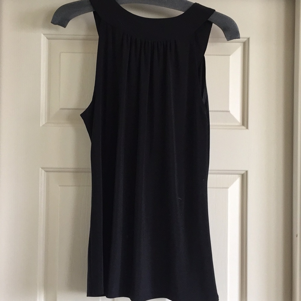 Versona Top - Picture 4 of 5